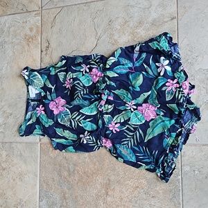 Old Nvy Girls floral rompers Size M (8)  EUC